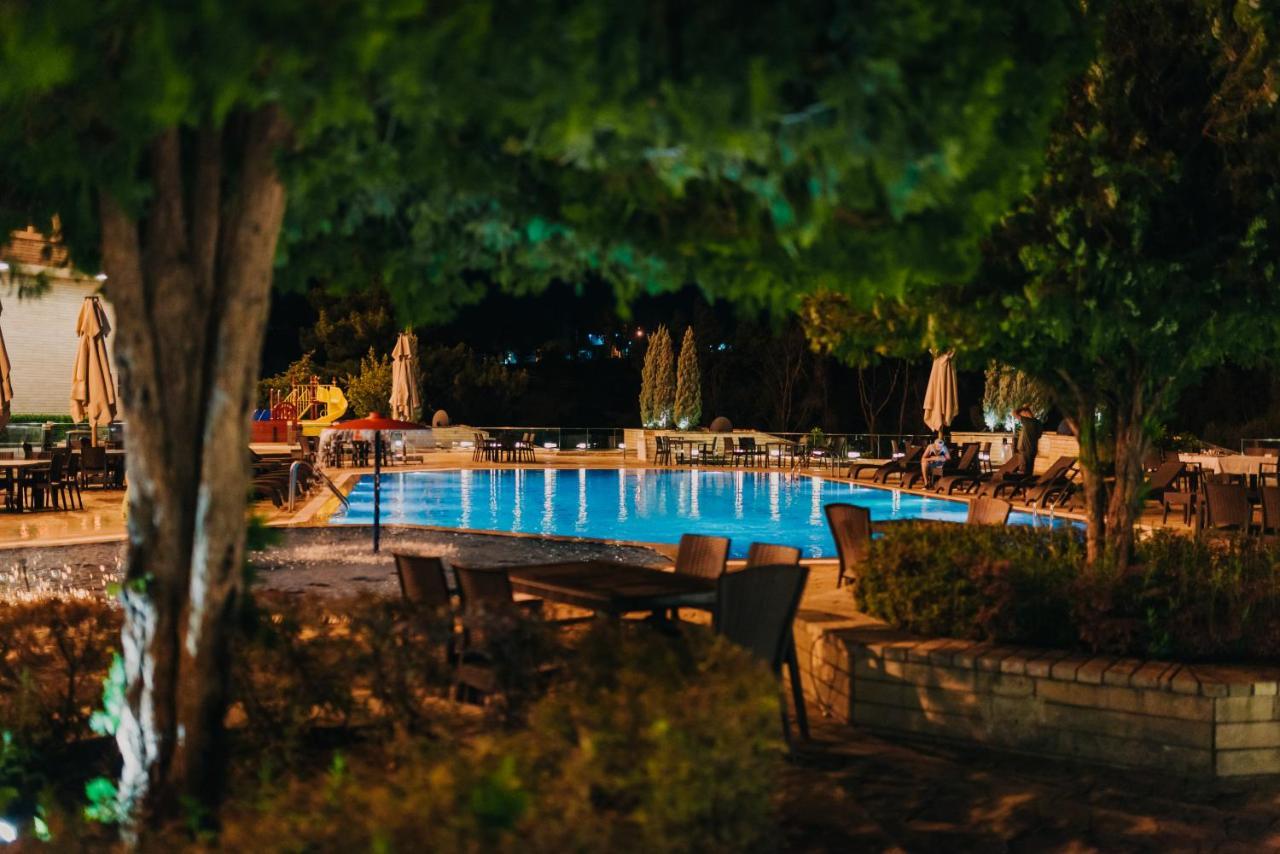 Ashur Hotel Dukhan Esterno foto