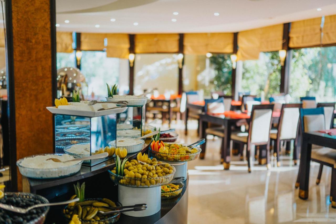 Ashur Hotel Dukhan Esterno foto